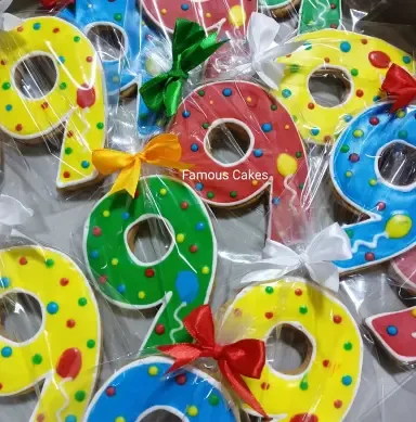 number-9-shaped-cookies
