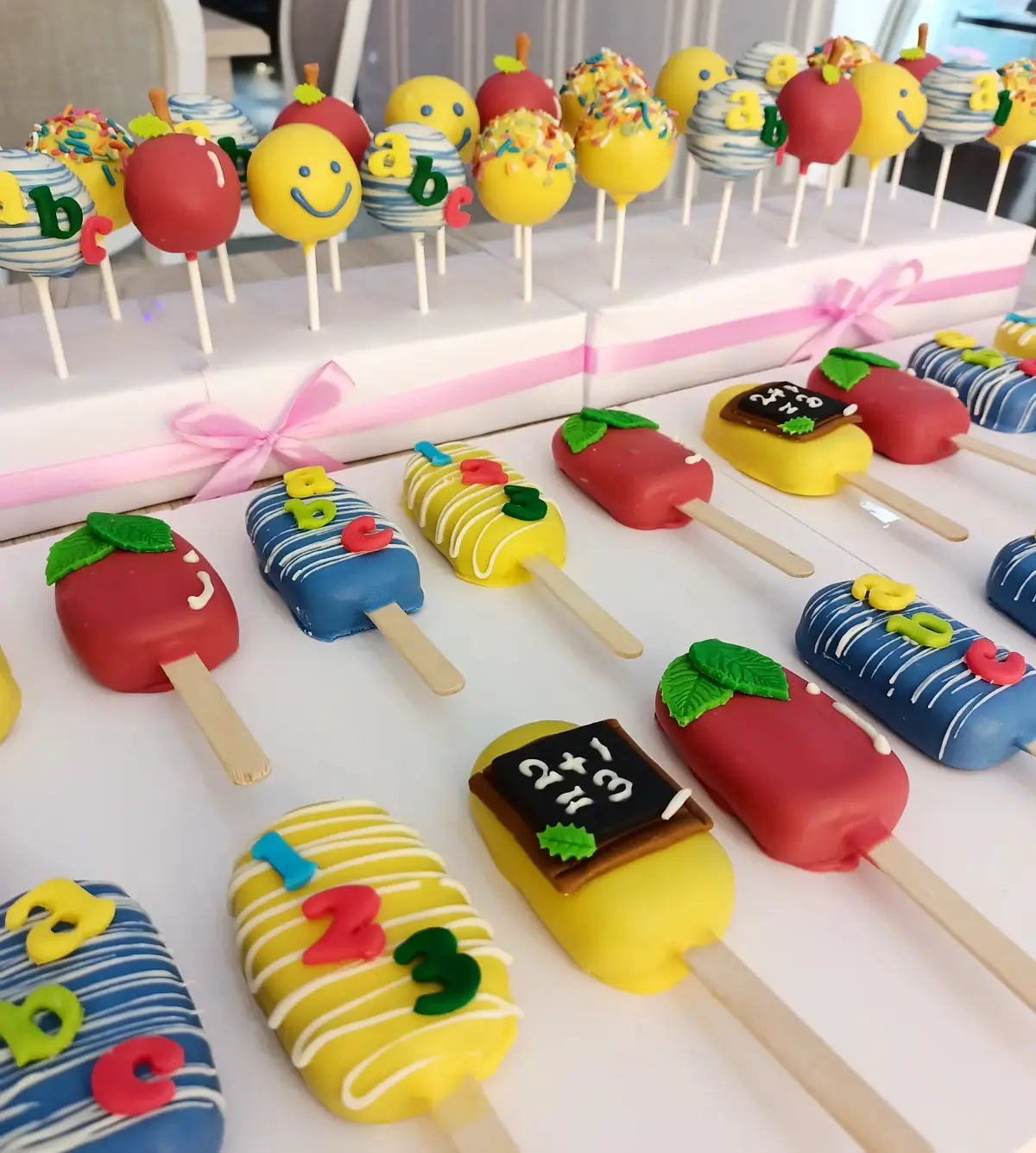 Custom Cakesicles
