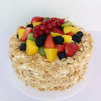 creme-custard-cake-with-fresh-fruits