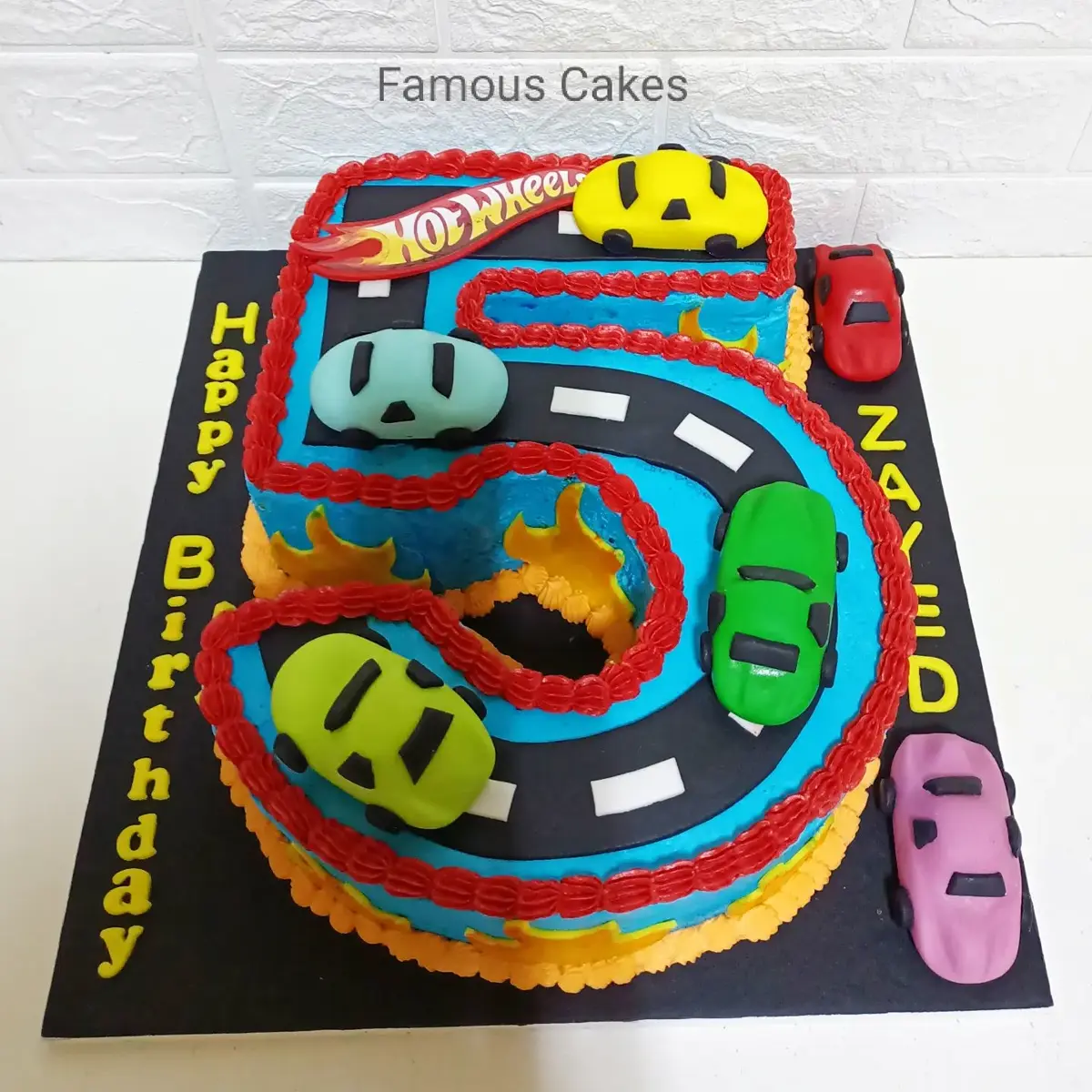 Hot Wheels Cake