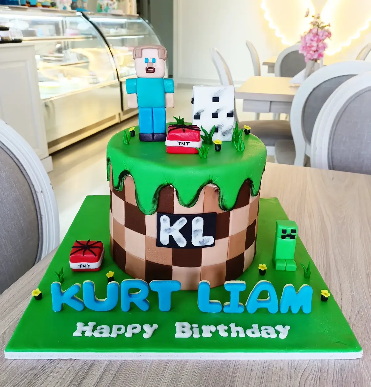 Minecraft Cake