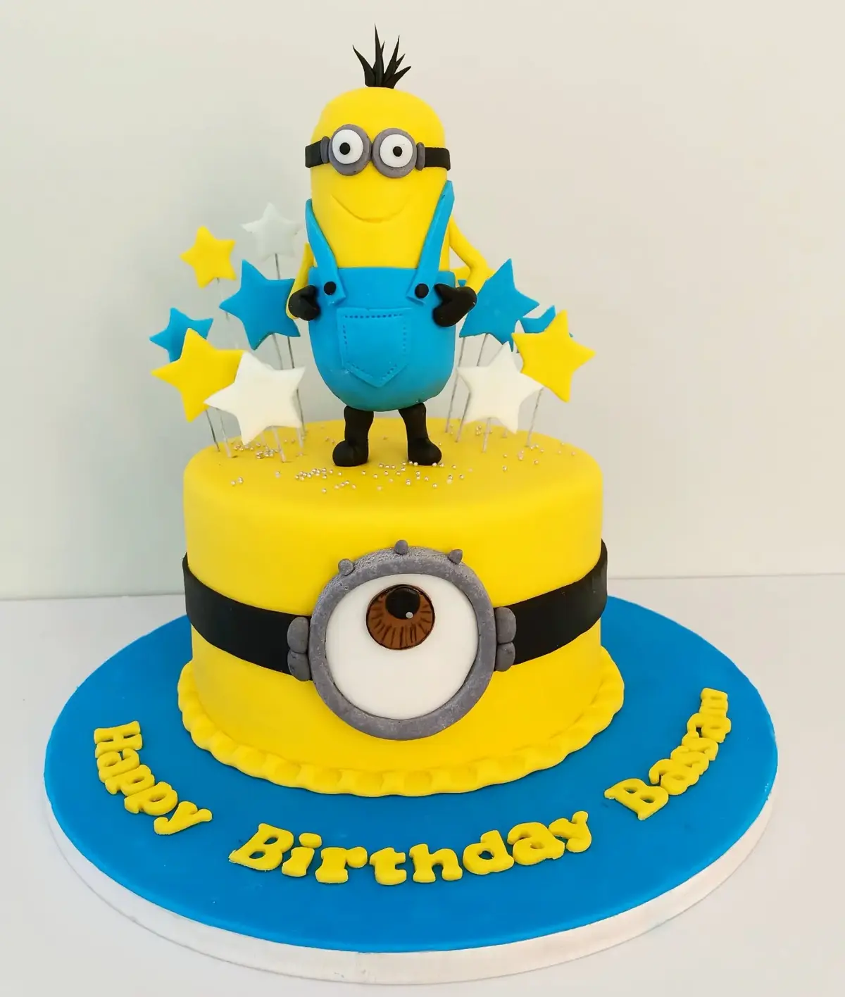 Minion Cake
