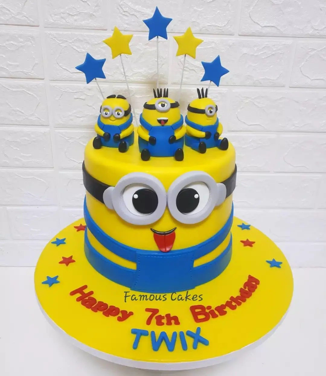 Minion Cake