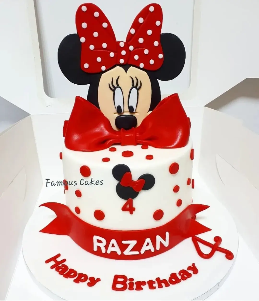 Minnie Mouse Cake