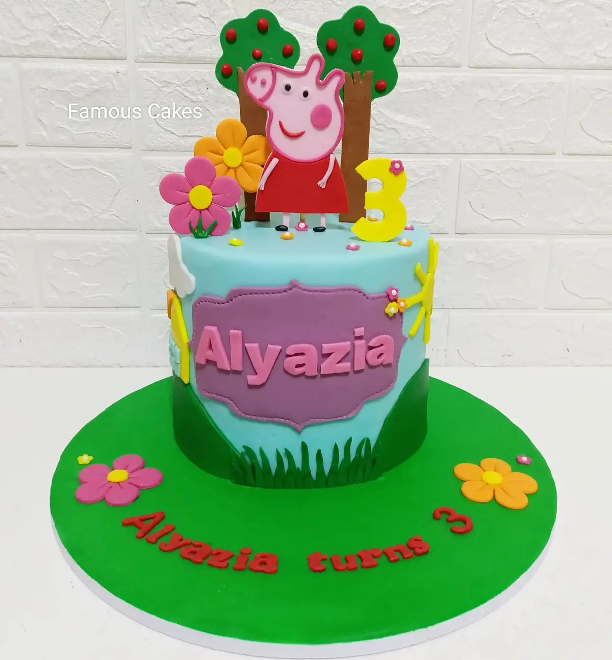 Peppa Pig Cake