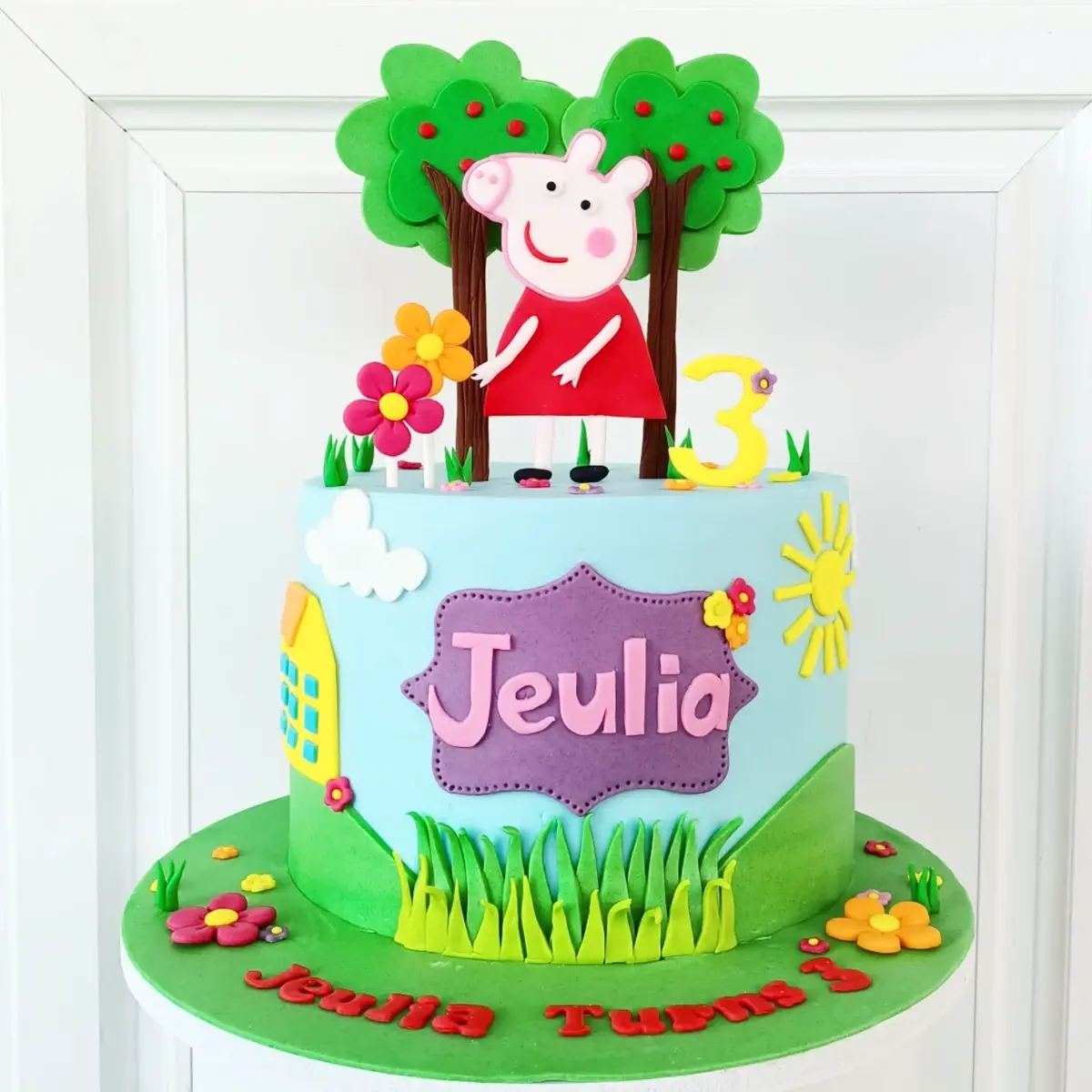 Peppa Pig Cake